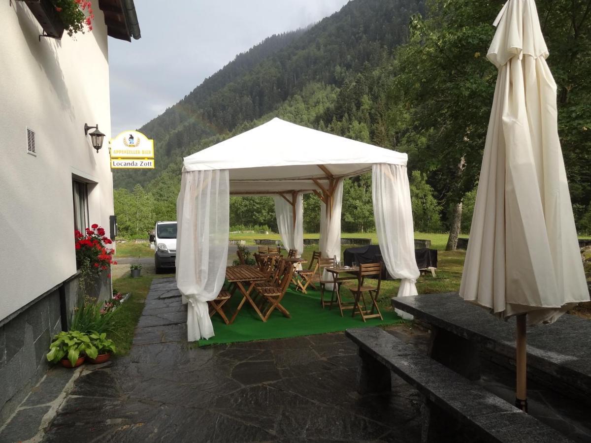 Locanda Zott Vergeletto Exterior photo